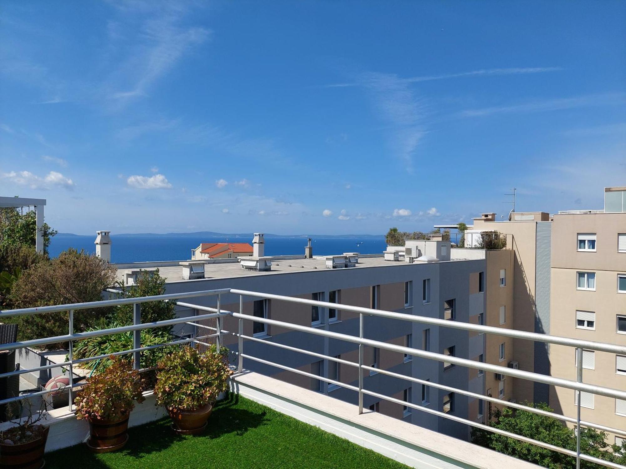 Penthouse Znjan Apartment Split Bagian luar foto